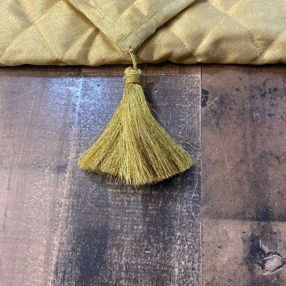 Table Runner 13
